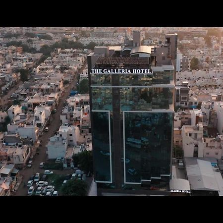 The Galleria Hotel Rajkot Bagian luar foto